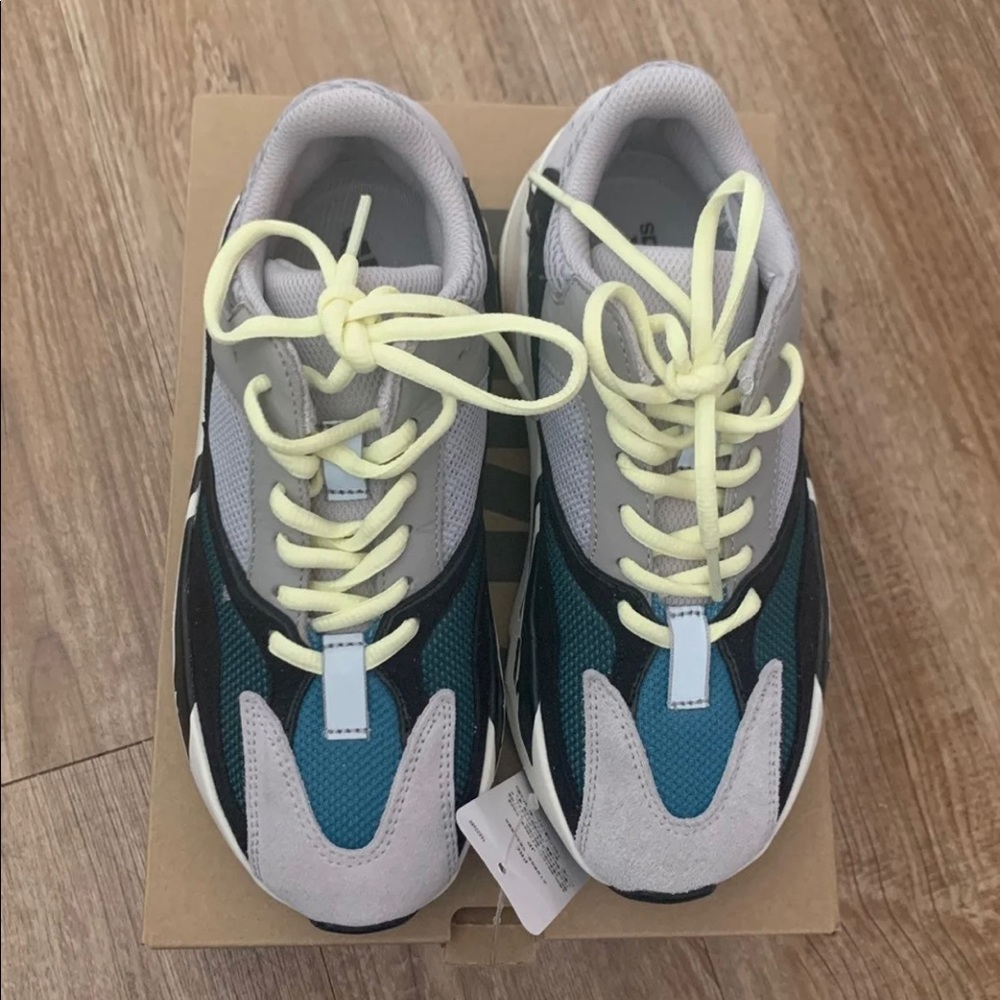 adidas Yeezy Boost 700 Wave Runner Solid